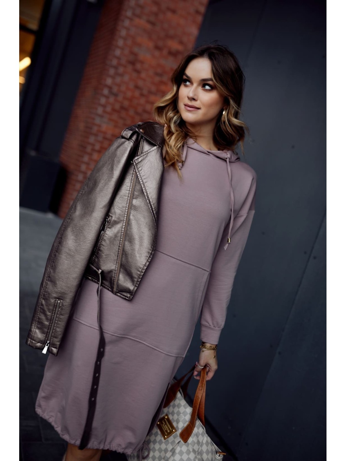 Basic-Kleid mit Tasche und Cappuccino-Krawatten FI723 – Online-Shop – Boutique